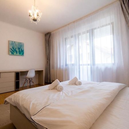 Ardor Apt - Bright And Secluded Apartment In The Heart Of Old Town Braşov Buitenkant foto