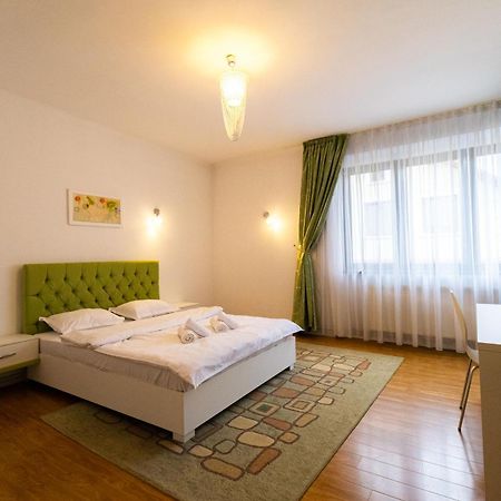 Ardor Apt - Bright And Secluded Apartment In The Heart Of Old Town Braşov Buitenkant foto
